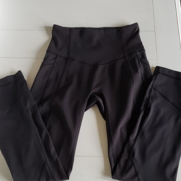 Lululemon All the Right Places Crop - Picture 9 of 12